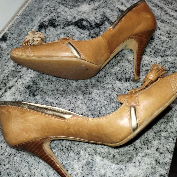 Pura Lopez pumps size 36, caramel colored leather with tassles - Picture 5 of 9